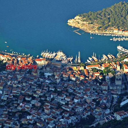 Apartment For 6 In Makarska Centar Luaran gambar