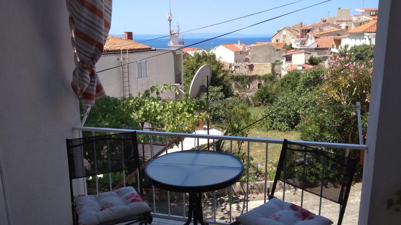 Apartment For 6 In Makarska Centar Luaran gambar