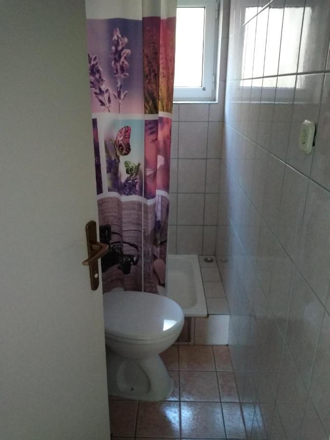 Apartment For 6 In Makarska Centar Luaran gambar