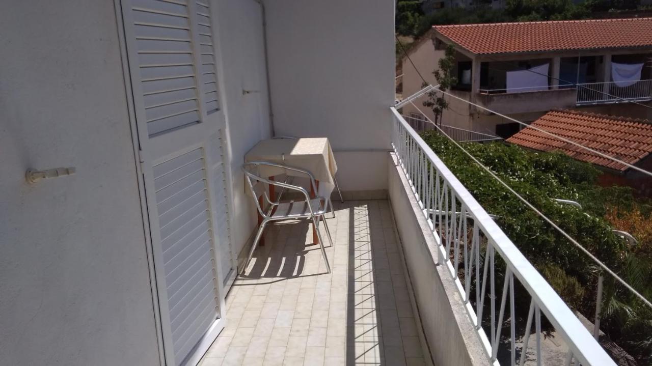Apartment For 6 In Makarska Centar Luaran gambar