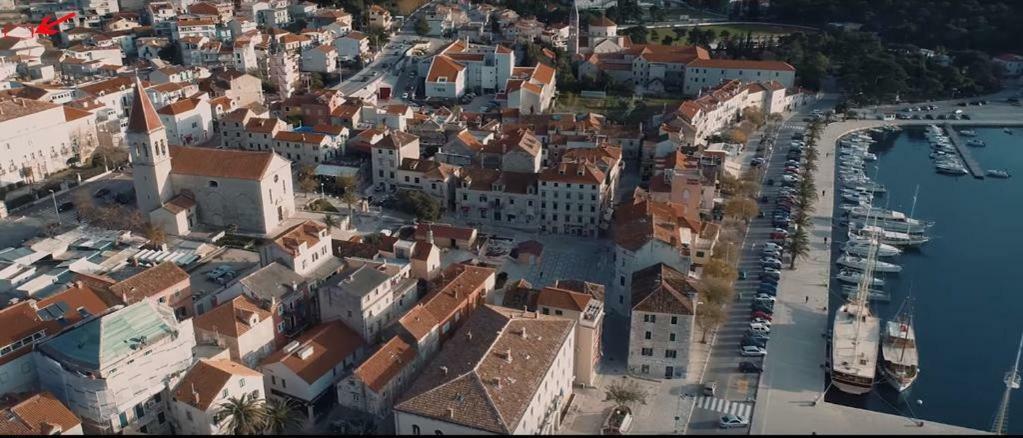 Apartment For 6 In Makarska Centar Luaran gambar